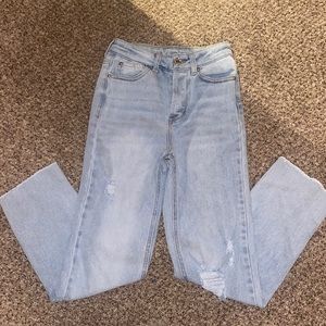 distressed mom jeans !